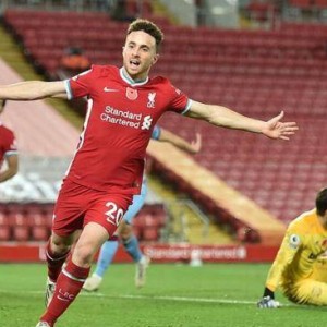  阿尔特塔变阵收效阿森纳逆转狼队登顶  