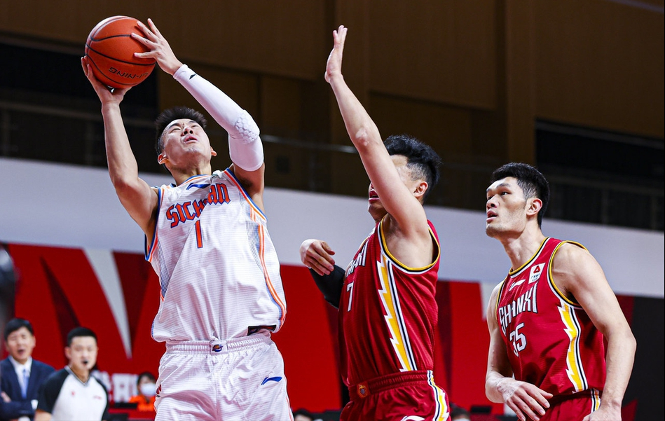 10, 雷恩队长重伤缺阵影响球队战绩  