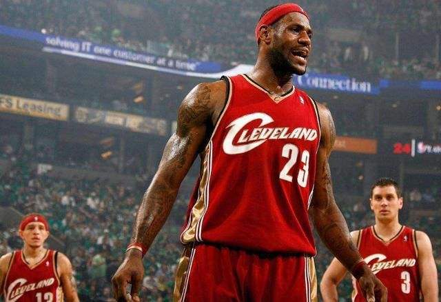  班西蒙斯罚球8中0遭全网嘲